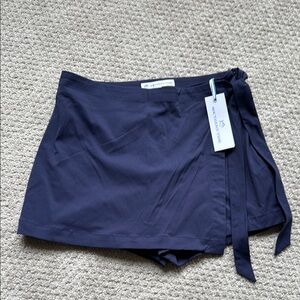 Southern Tide Navy Wrap Skort